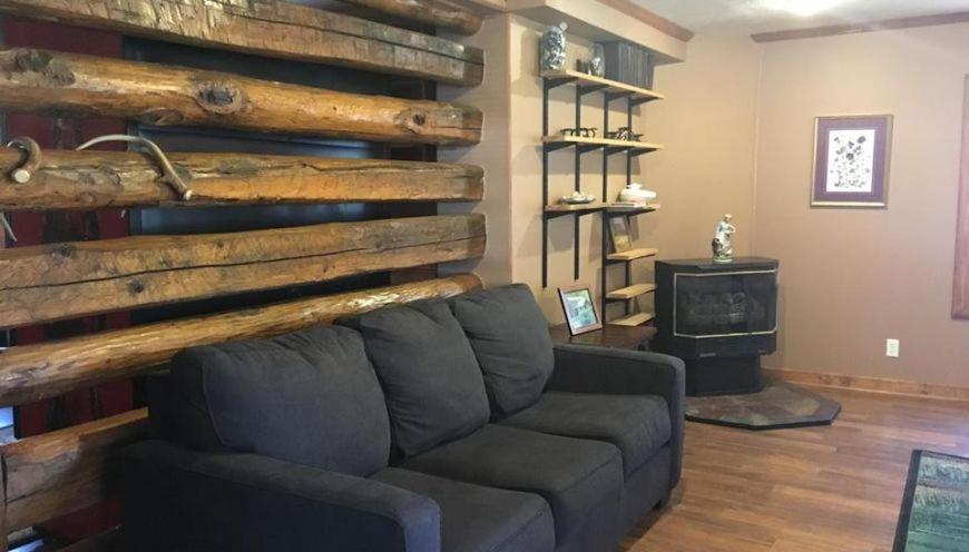 The Lodge - Chestnut Log Cabin & Game Room Genoa 外观 照片